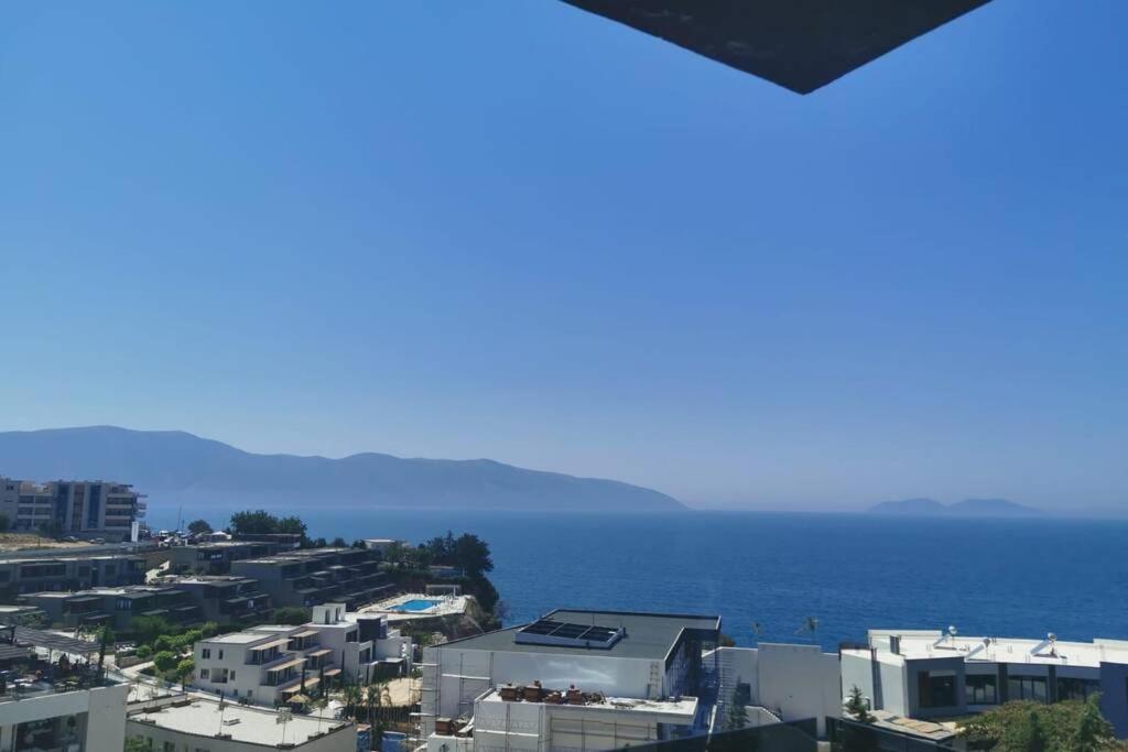 Spectacular Seaview Apartment Влёра Экстерьер фото