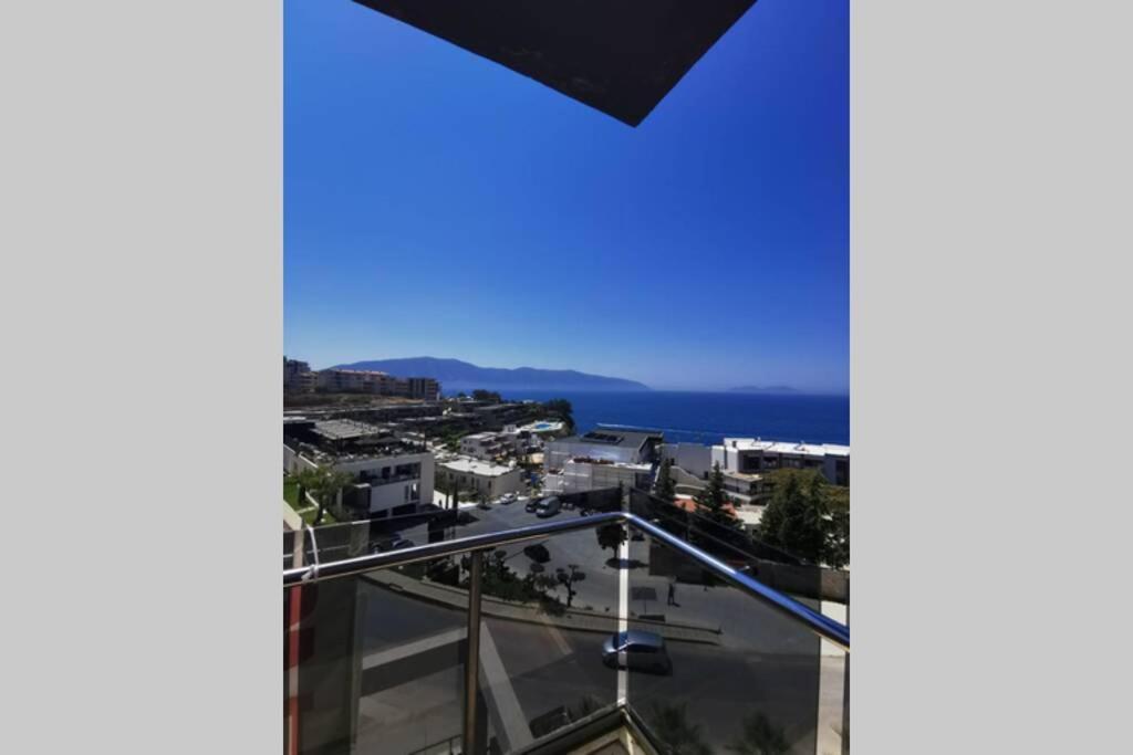 Spectacular Seaview Apartment Влёра Экстерьер фото