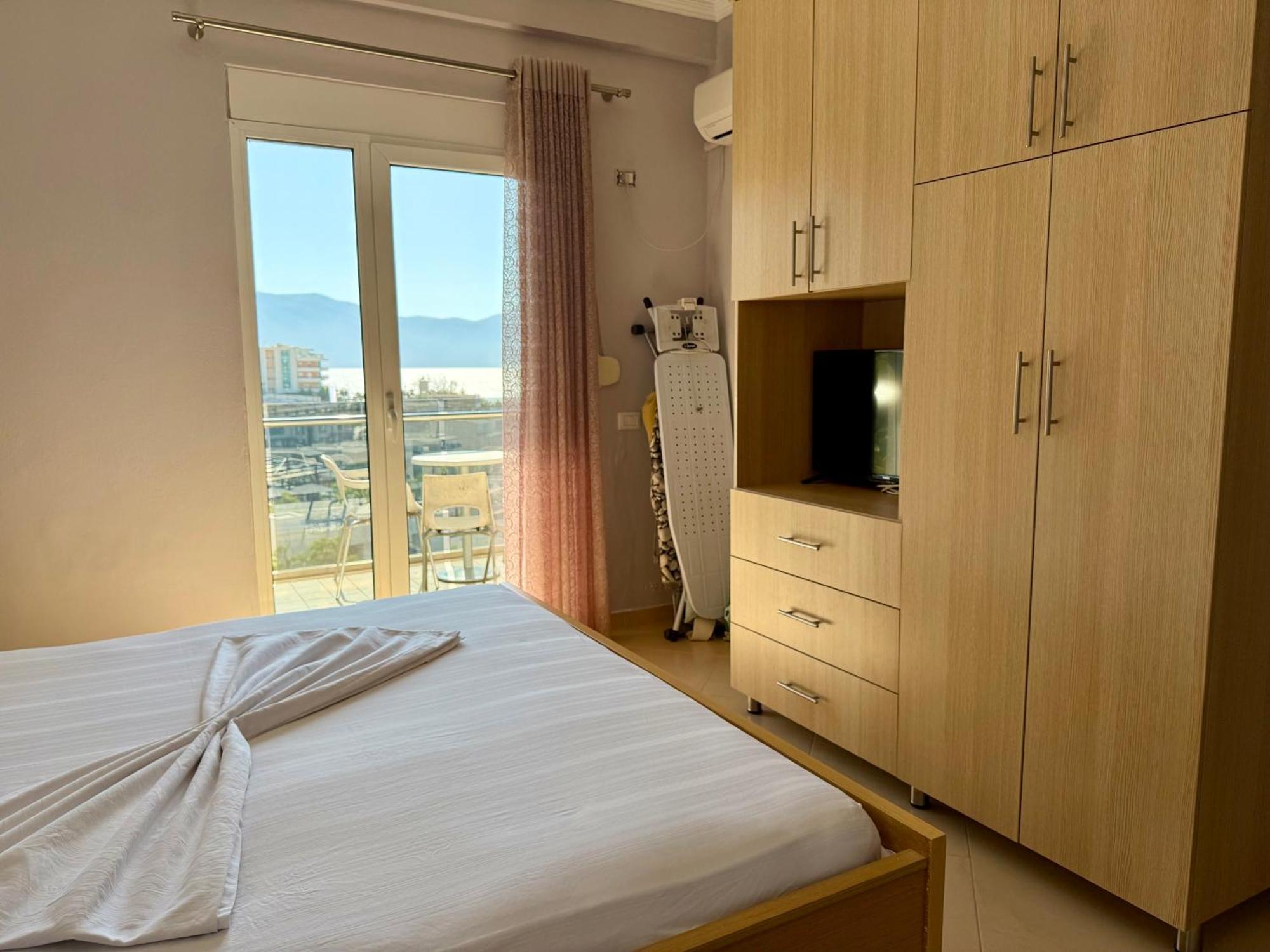 Spectacular Seaview Apartment Влёра Экстерьер фото